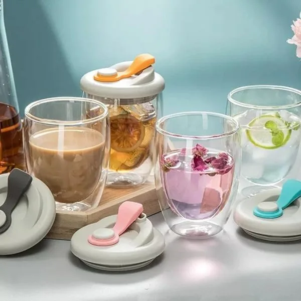 Double Walled Glass Mug with Silicone Vacuum Sipper Lid 350 ml