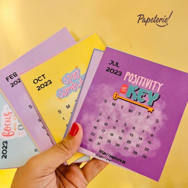 Motivational 2023 Calendar With Easel