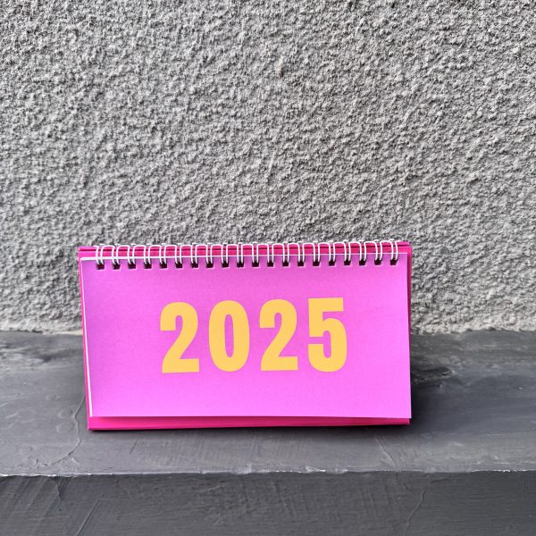 Rosy- 2025 Desk Calendar